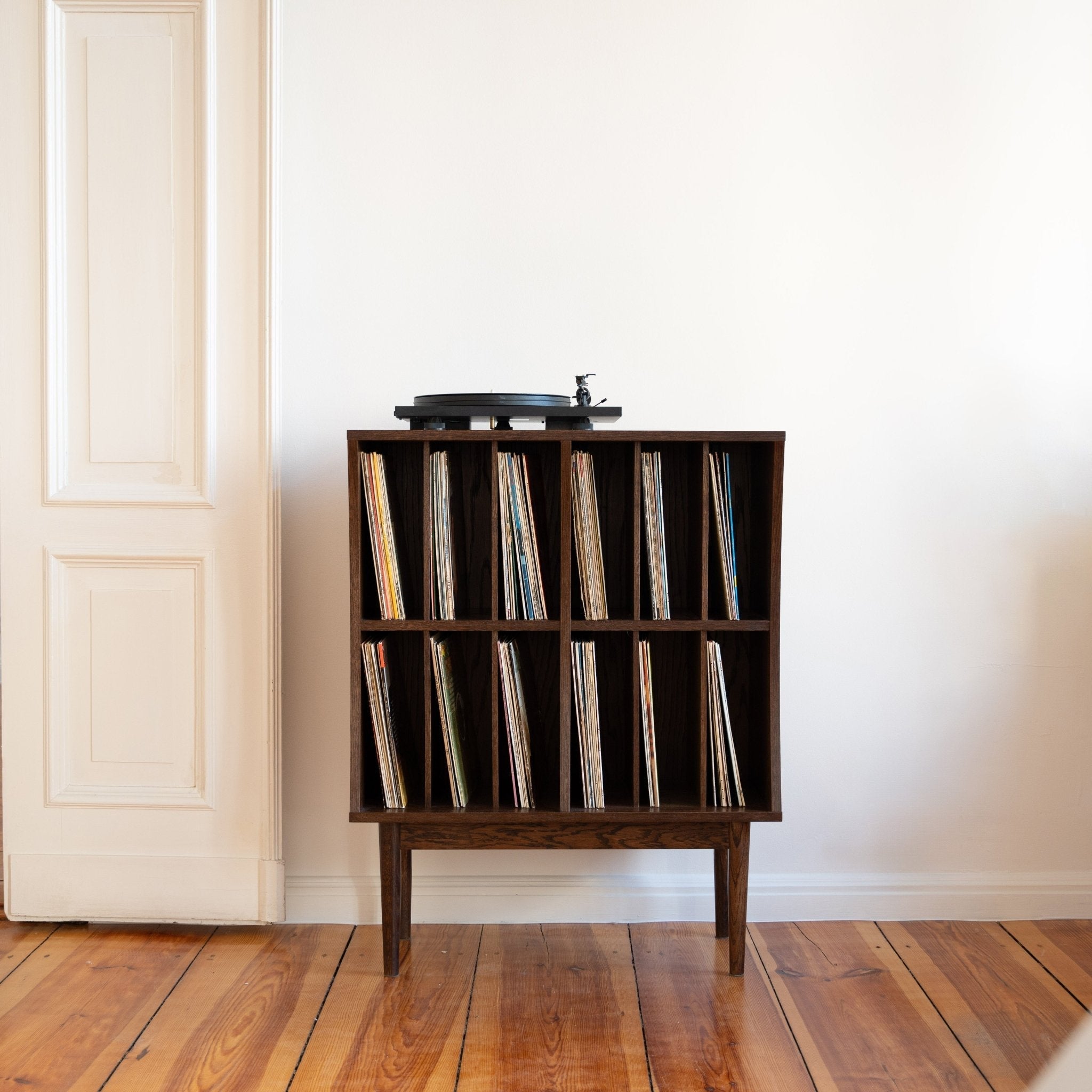 Komoda LORN VINYL - Pastform Furniture