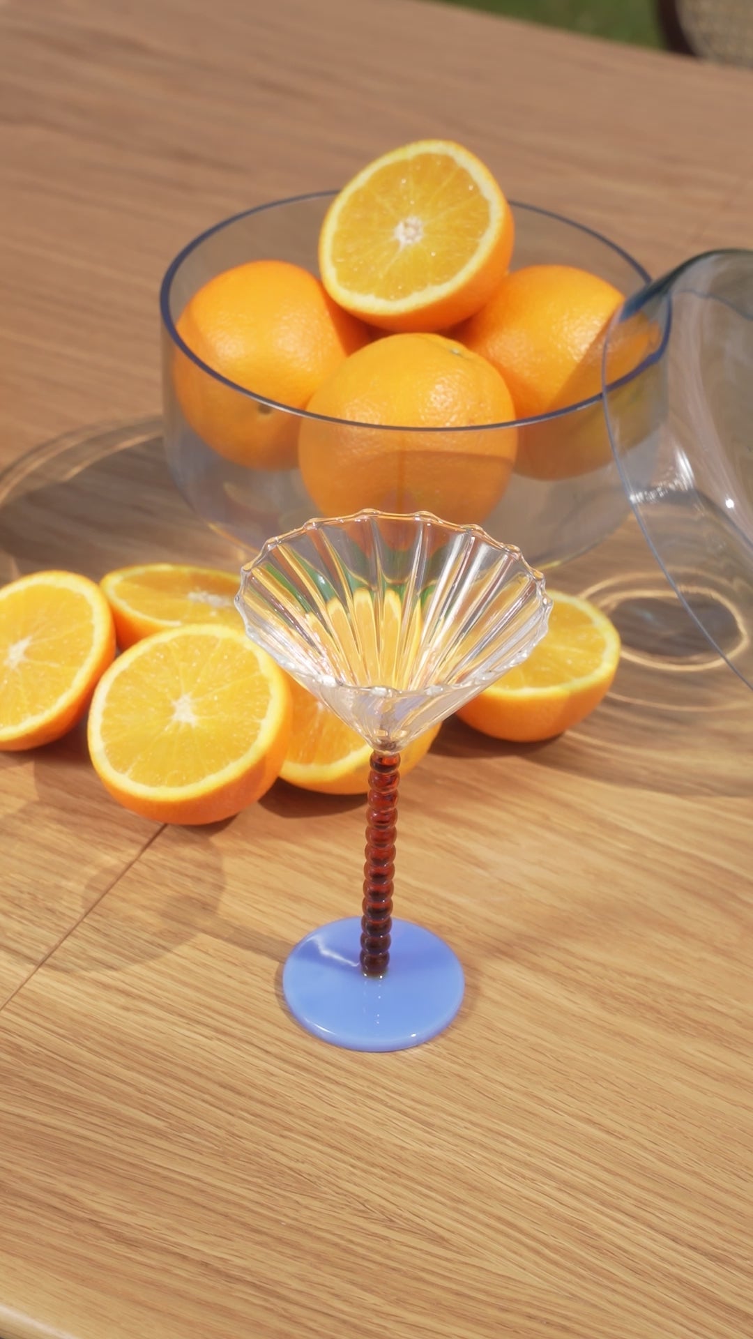 Load video: DANI Table – Extendable