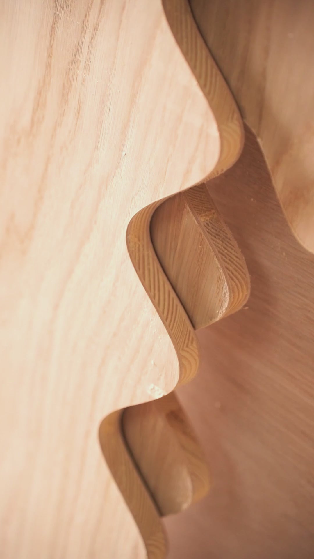 Load video: LOTV CLASSY Sideboard