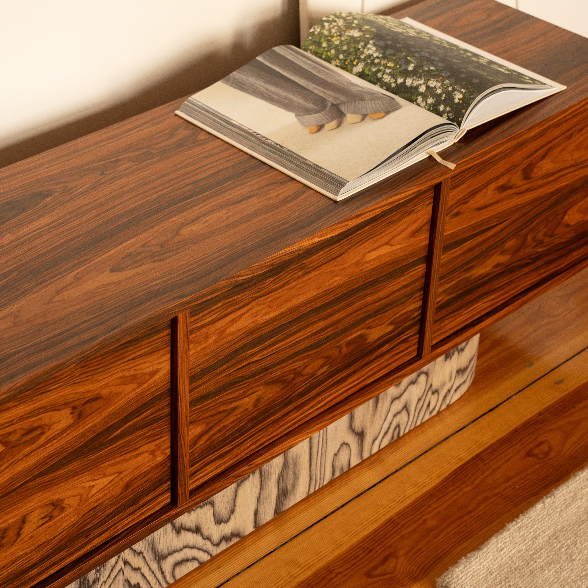 IRI Sideboard
