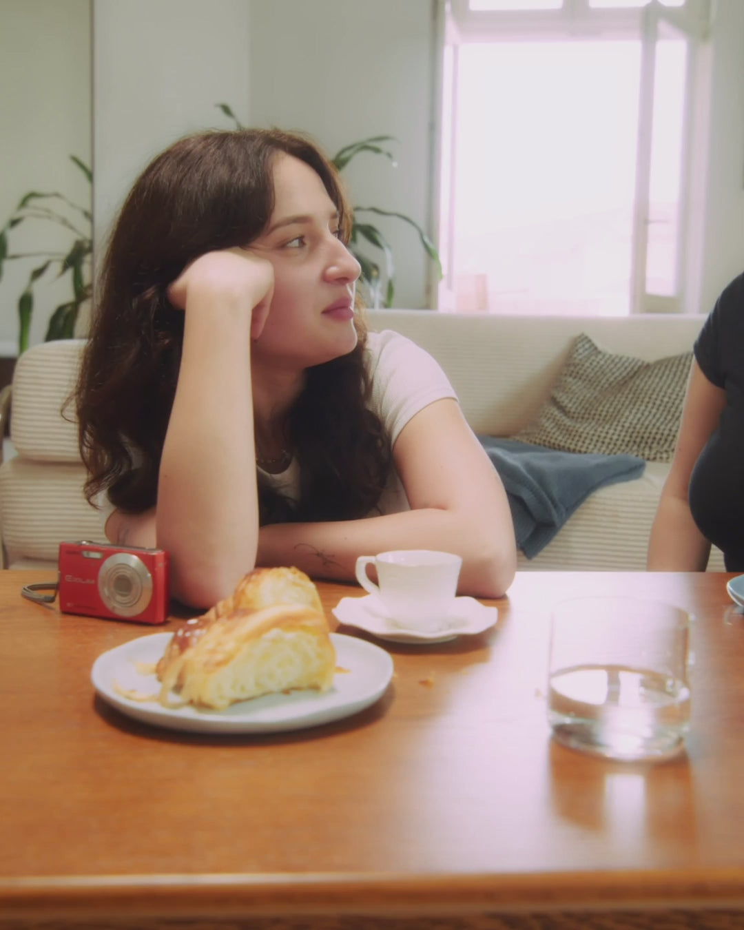 Load video: LENTO Coffee Table
